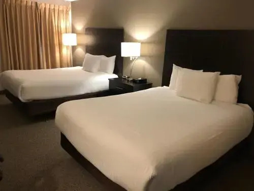 The Admiral Inn & Conference Center