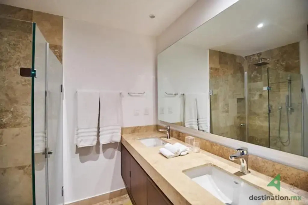 2 Bedrooms Apartment with Private Terrace
