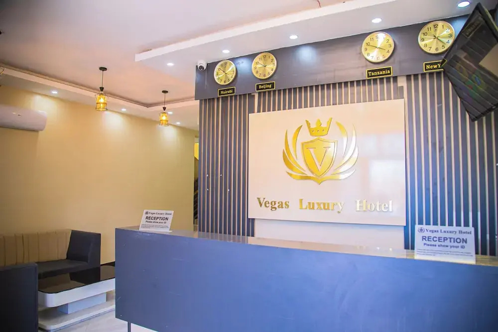 VEGAS LUXURY HOTEL