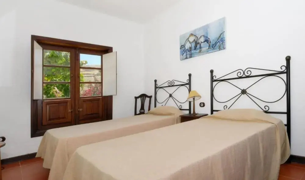Villa - 3 Bedrooms with Pool - 103087