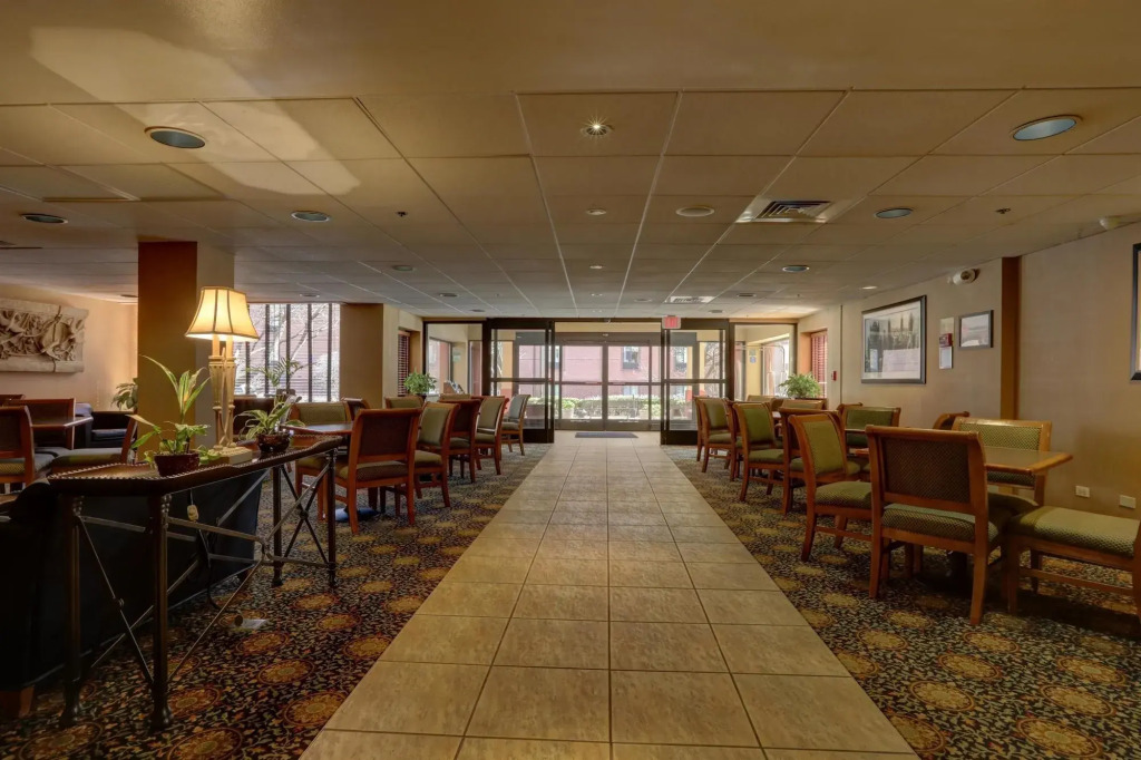 SureStay Plus Hotel by Best Western Chicago Lombard