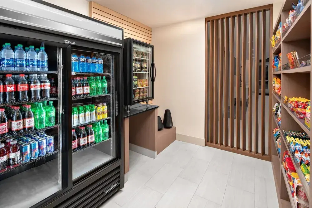Holiday Inn Express & Suites - Elkhorn - Lake Geneva Area by IHG