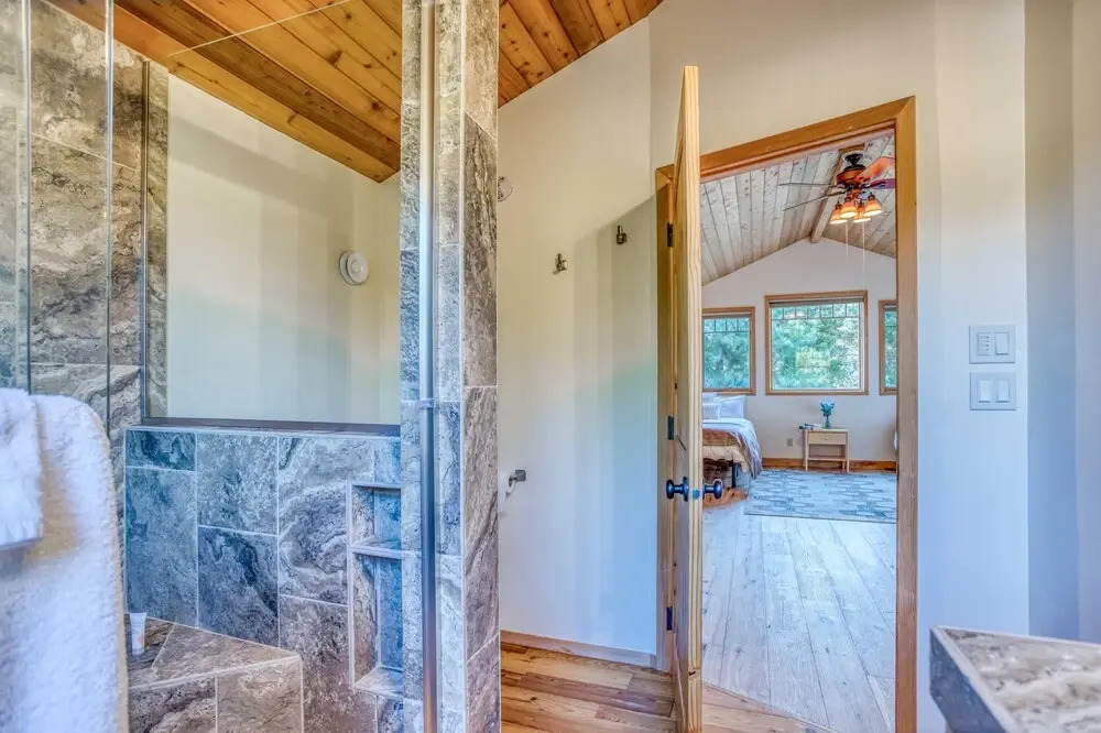 The Settle Inn Riverfront Retreat