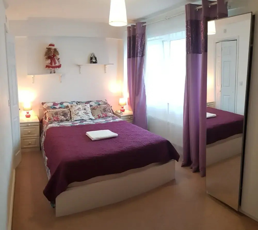 TravelStop #London-Ealing