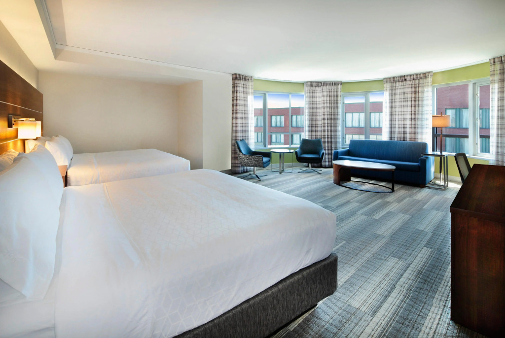 Holiday Inn Express Hotel & Suites Fishermans Wharf by IHG