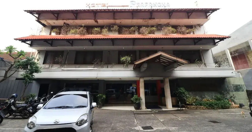 Mroom Prapancha