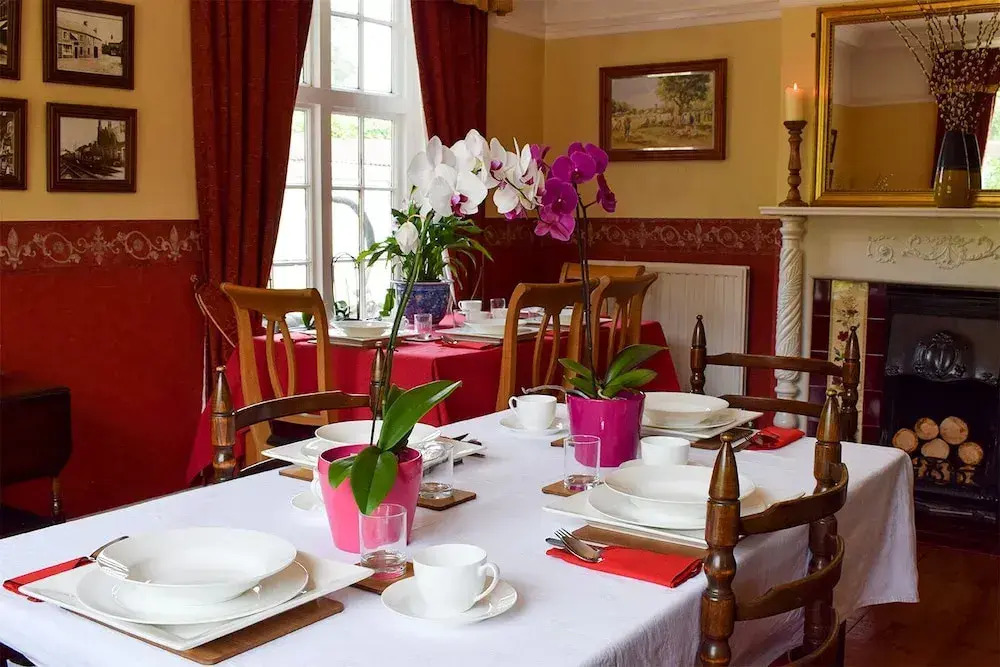 Elloe Lodge