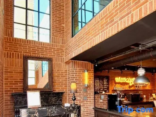 Brooklyn Blues Hotel