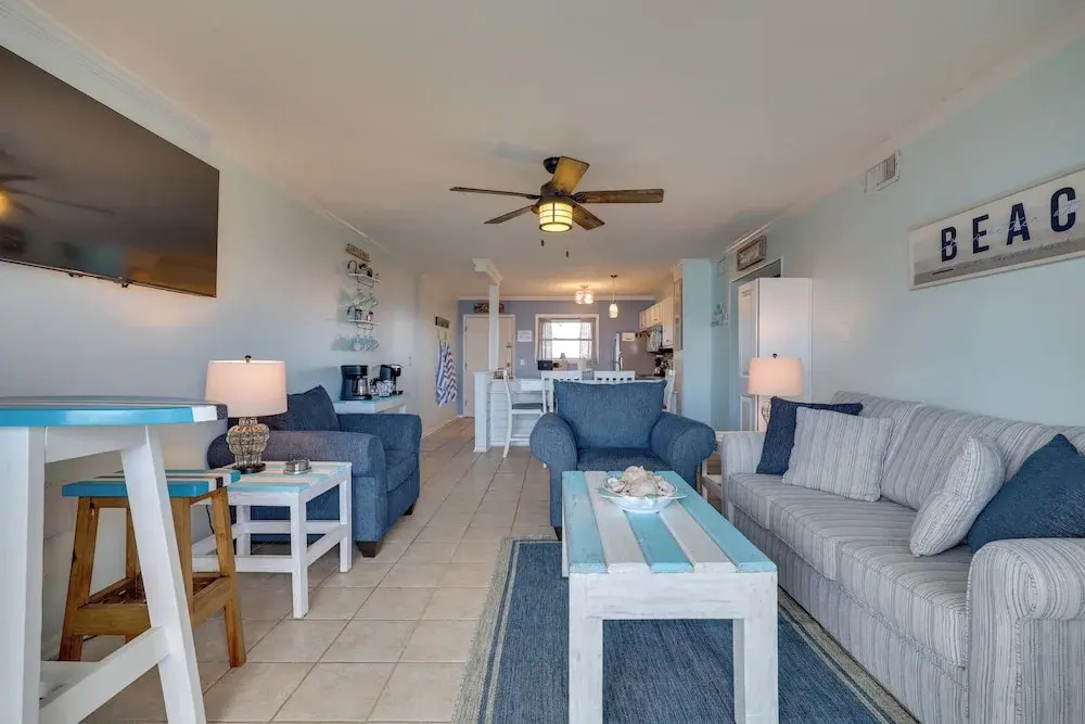 Steps to the Beach: Oceanfront Condo w/ Lanai!