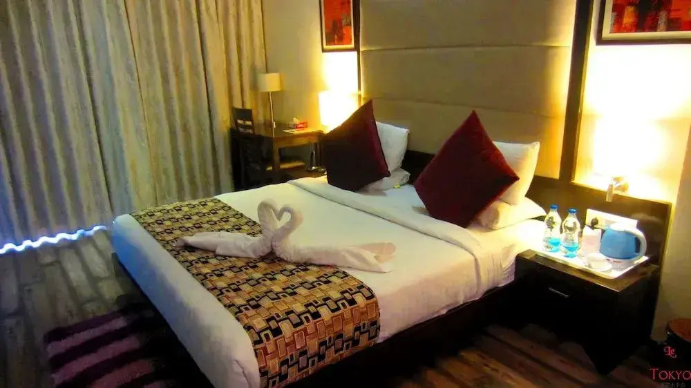 Le Tokyo Hotel Sanand