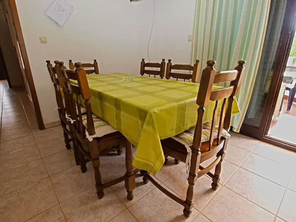 Apartment 39