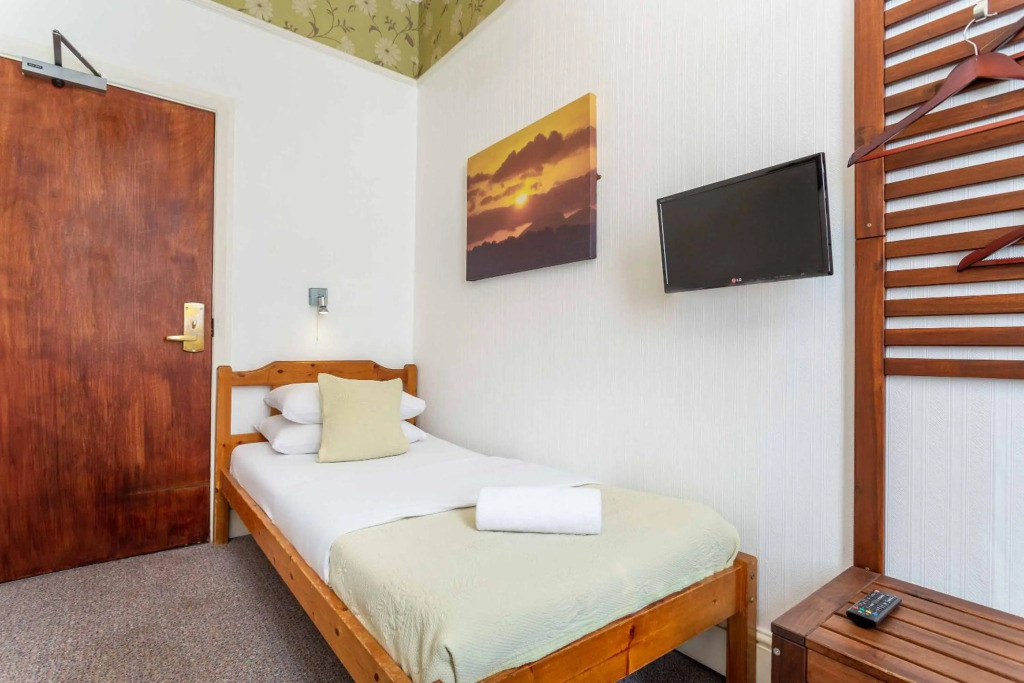 St Athans Hotel