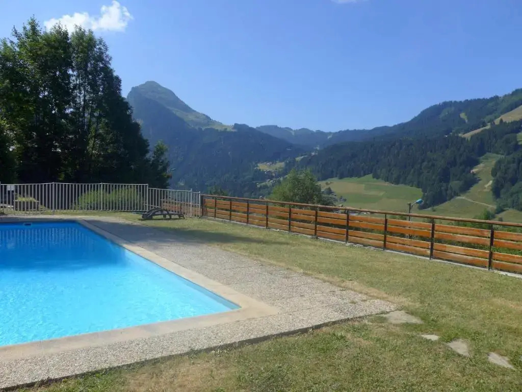 Appartement Morzine, 2 pièces, 4 personnes - FR-1-524-75