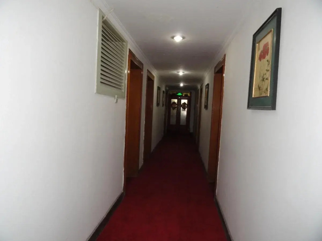 Beijing Caoyuan Hotel (Yonghegong Guijie store)