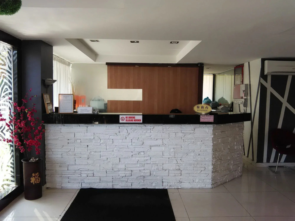 Casuarina Hotel