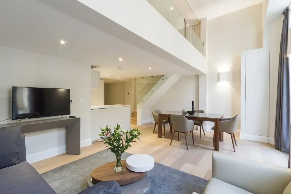 1 Bedroom Duplex to Rent- Clanricarde 8