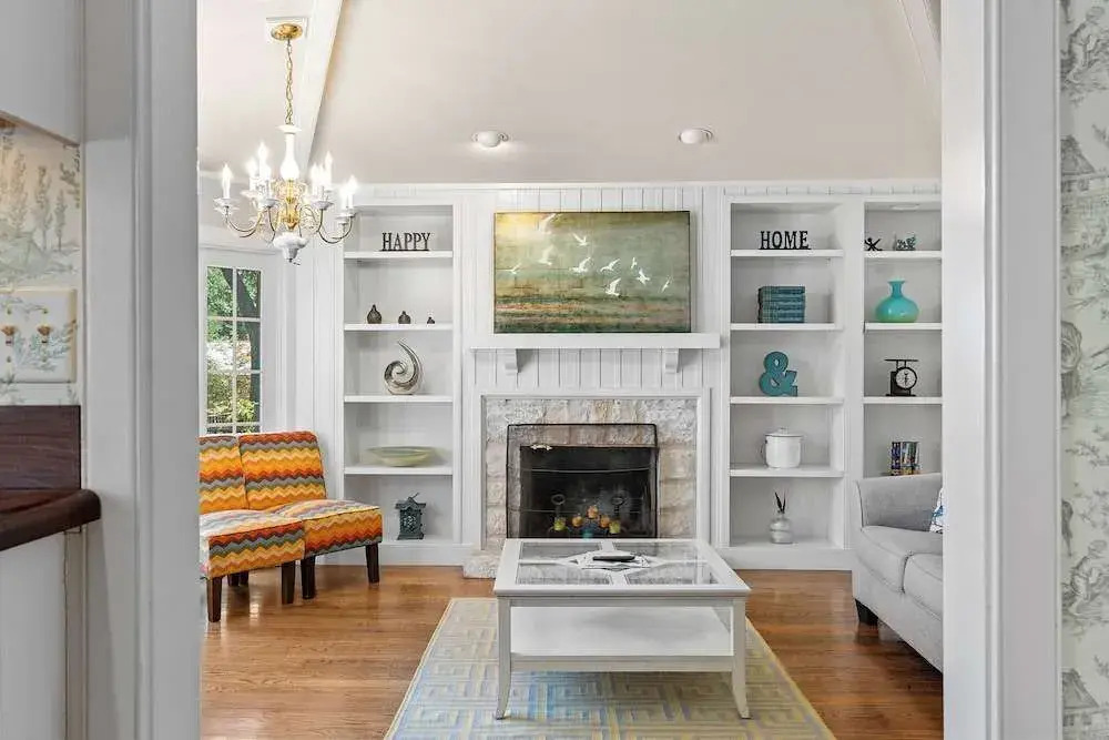 The Painted Lady Estate