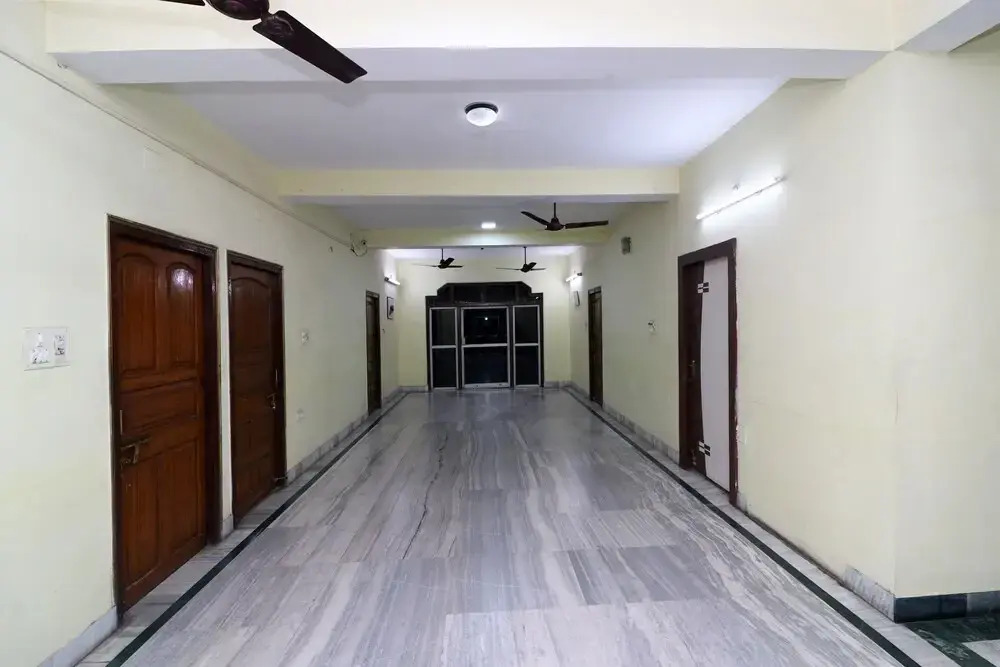 OYO 18668 Ananya Guest House