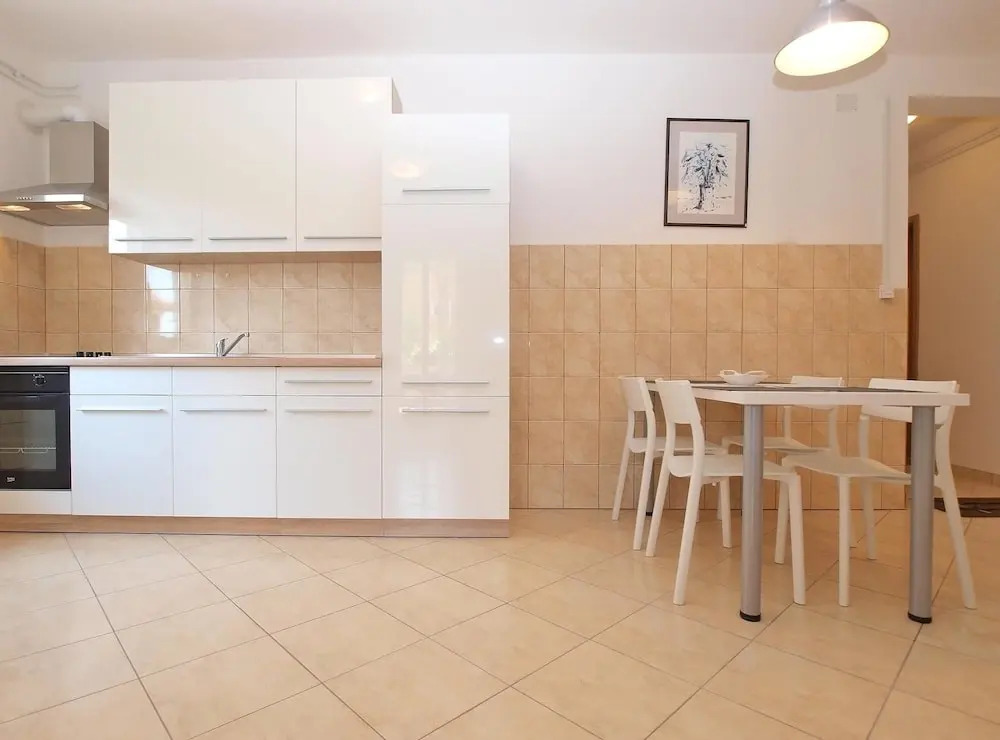 Apartment 1406