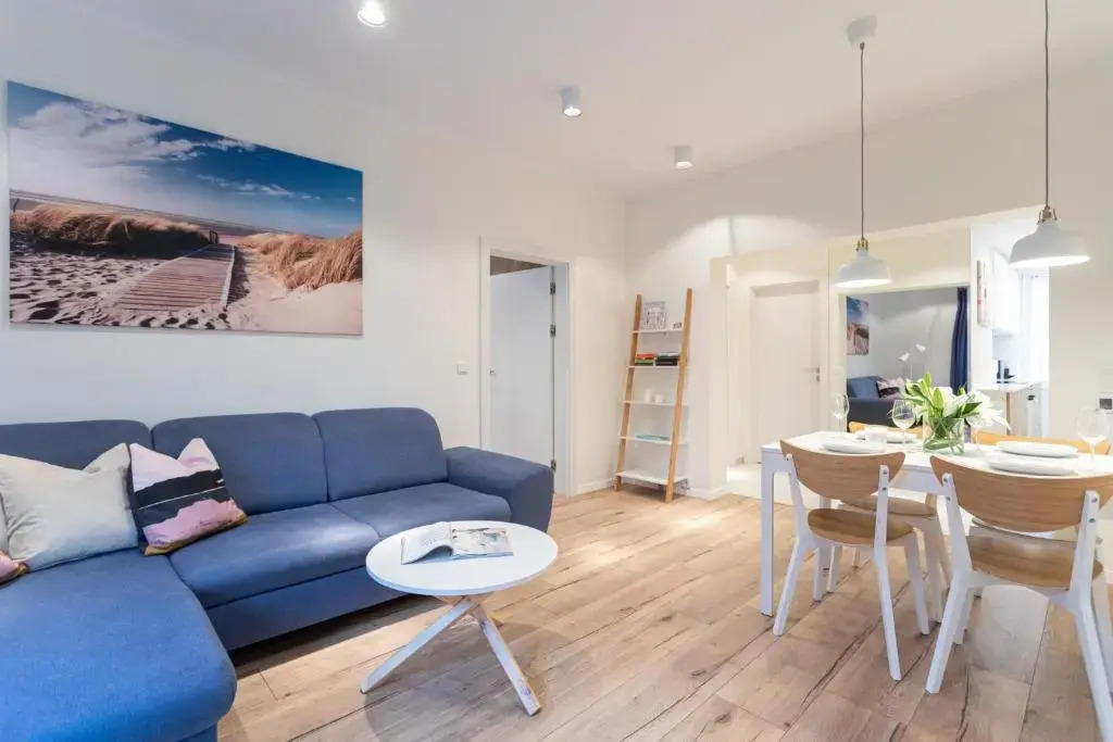 Flamingo Beach - Hampton Apartments