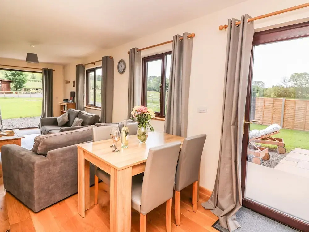 Cherry Tree Lodge
