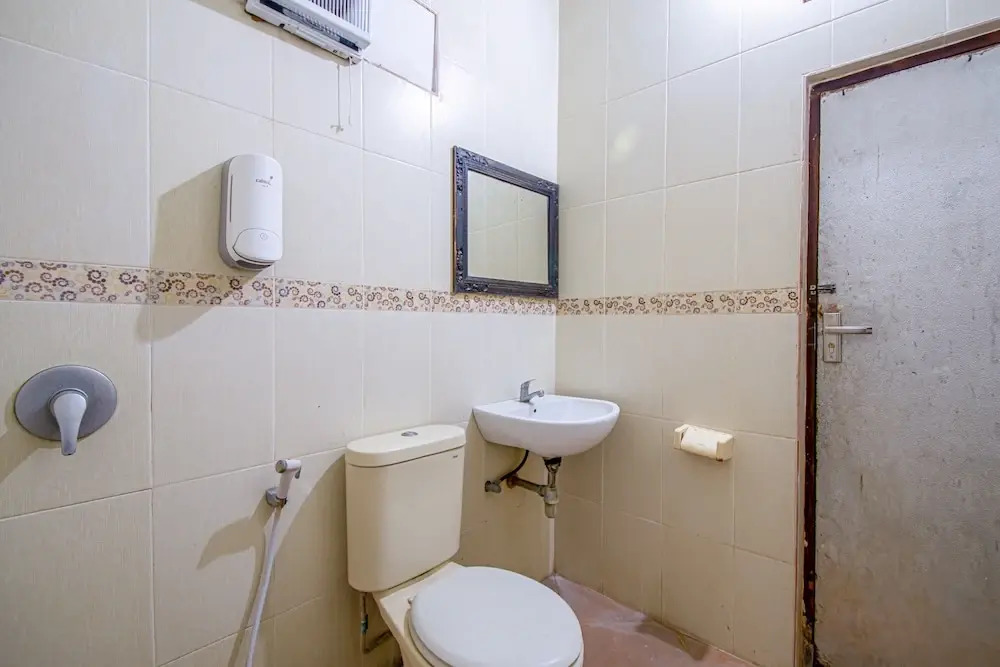 Urbanview Hotel Ananda Beach Sanur