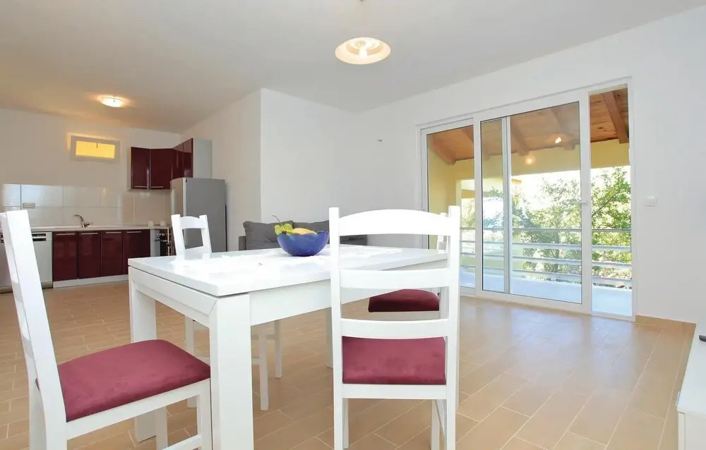 Amazing Home In Blato