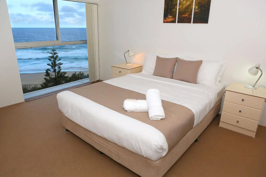 Narrowneck Court Holiday Apartments