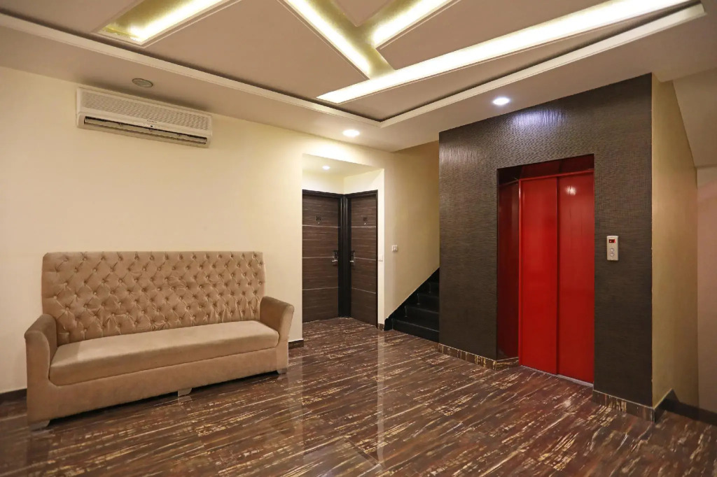 capital O Hotel Tatva