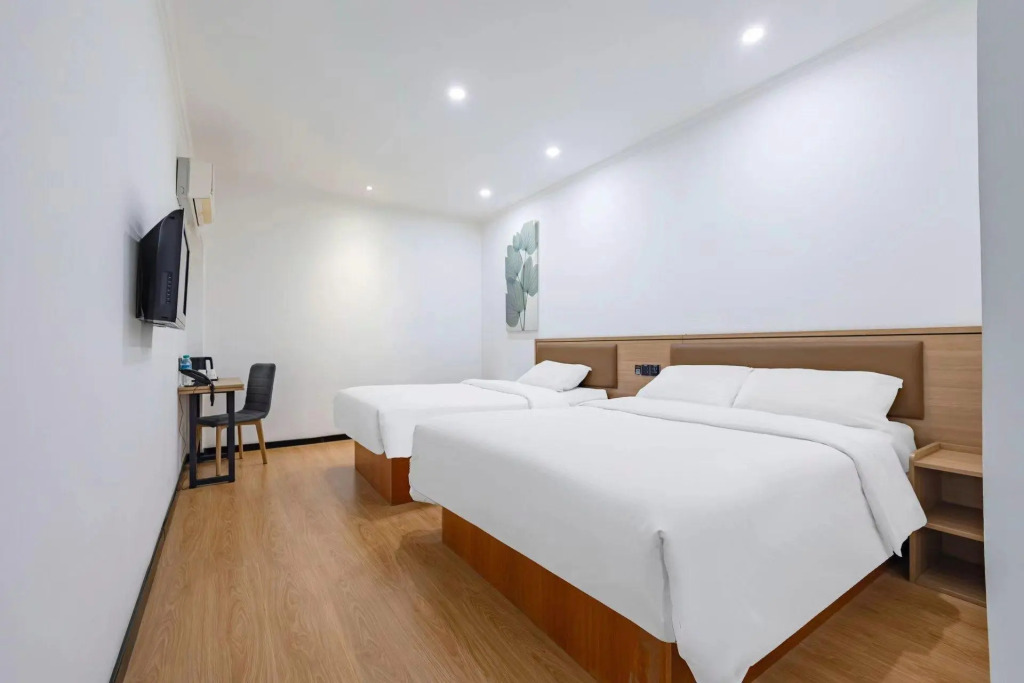 Greentree Inn Chaoyang Shuangta District Bus Stati