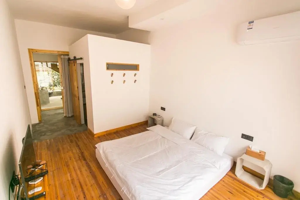 Yiyun Boutique Inn (Tongli Juepin Design)