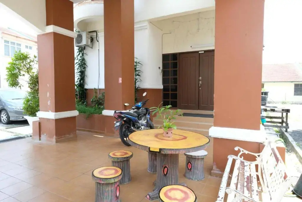 OYO 905 Hotel De'Light Villa