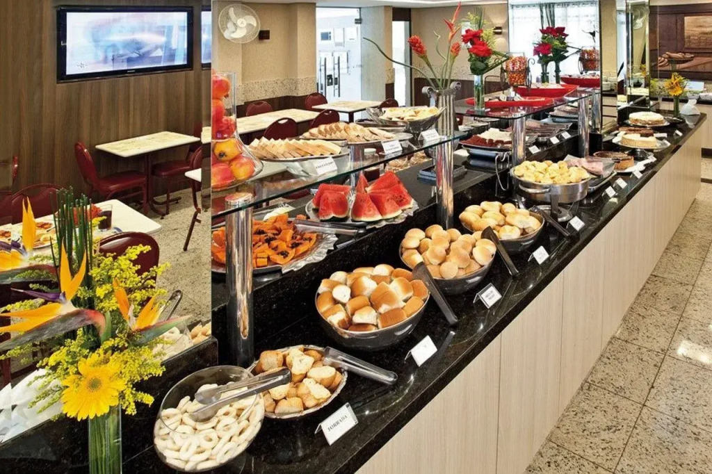 Lira Hotel