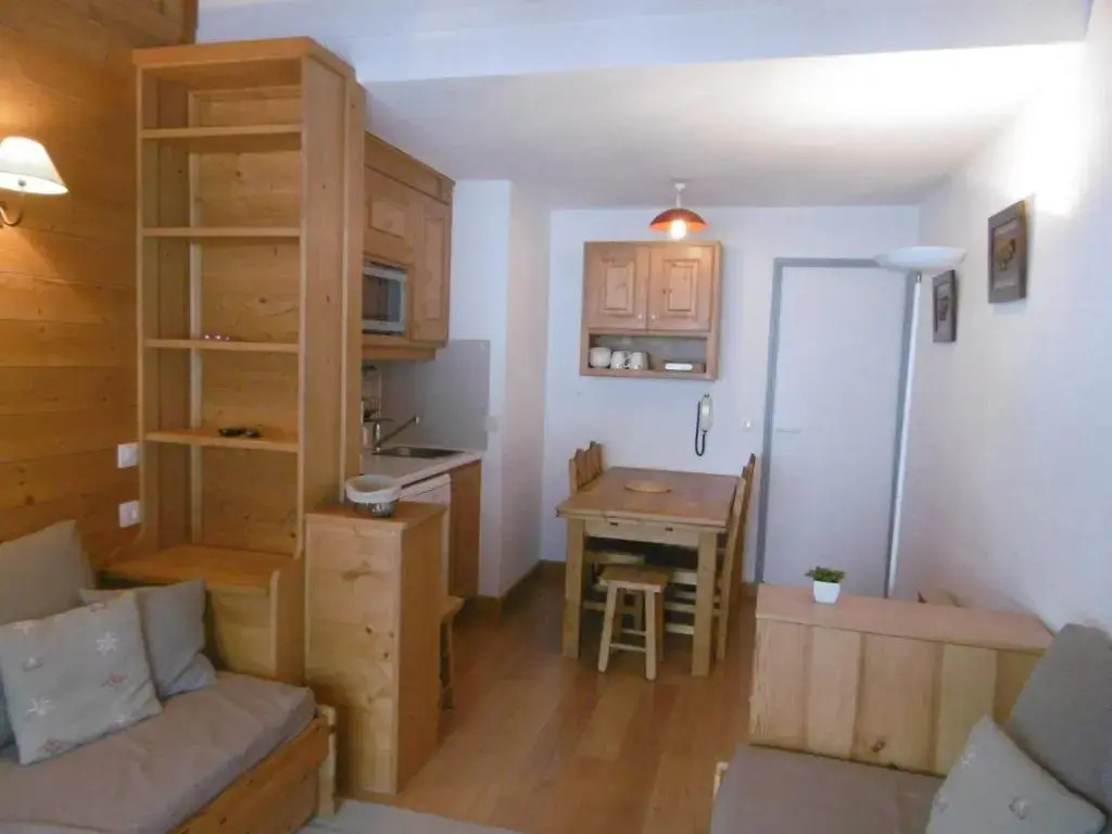 Appartement Méribel, 3 pièces, 6 personnes - FR-1-355-66