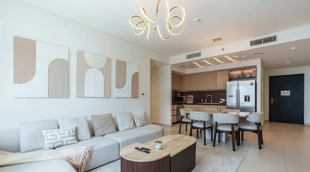 Downtown 2BR | Walk to Burj Khalifa + Dubai Mall