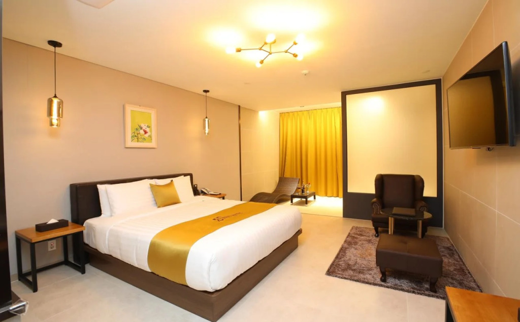 Rest Hotel