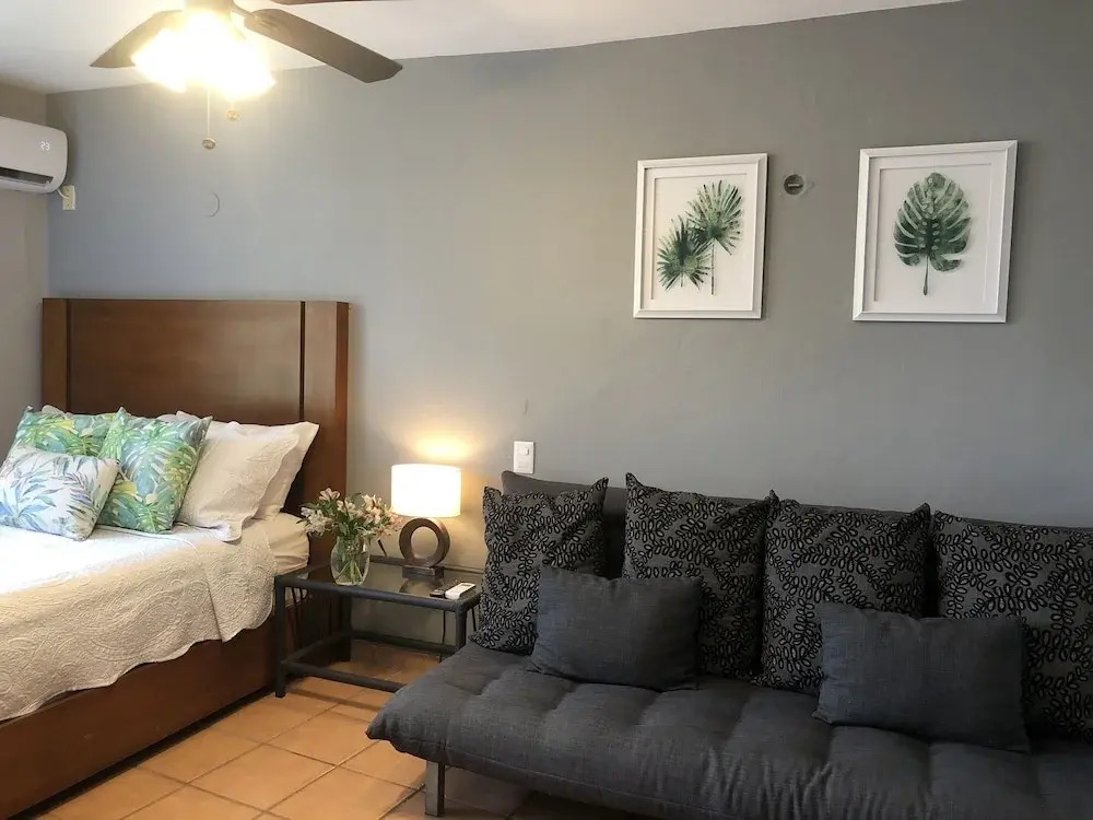 Incredibly Downtown Condo in Cancun. Experience as a Local, Enjoy as a Tourist