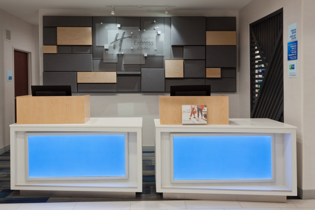 Holiday Inn Express Hotel & Suites Dothan North by IHG