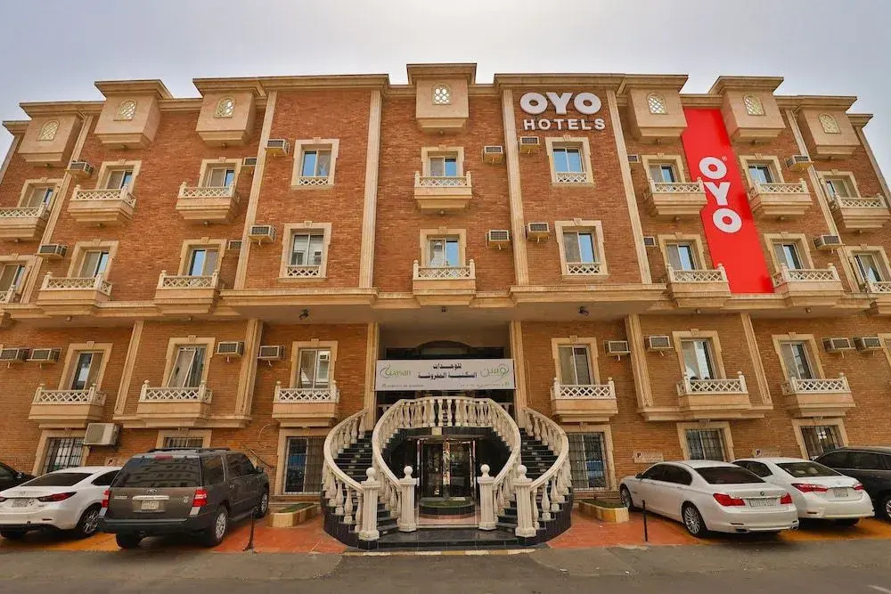 OYO 215 Wassan International Hotel