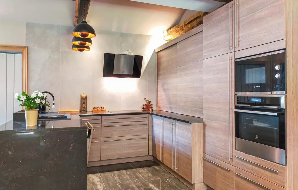 Amazing Home In Knesselare With Sauna