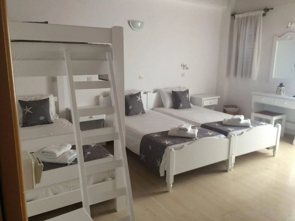 Fisilanis Beachfront Hotel