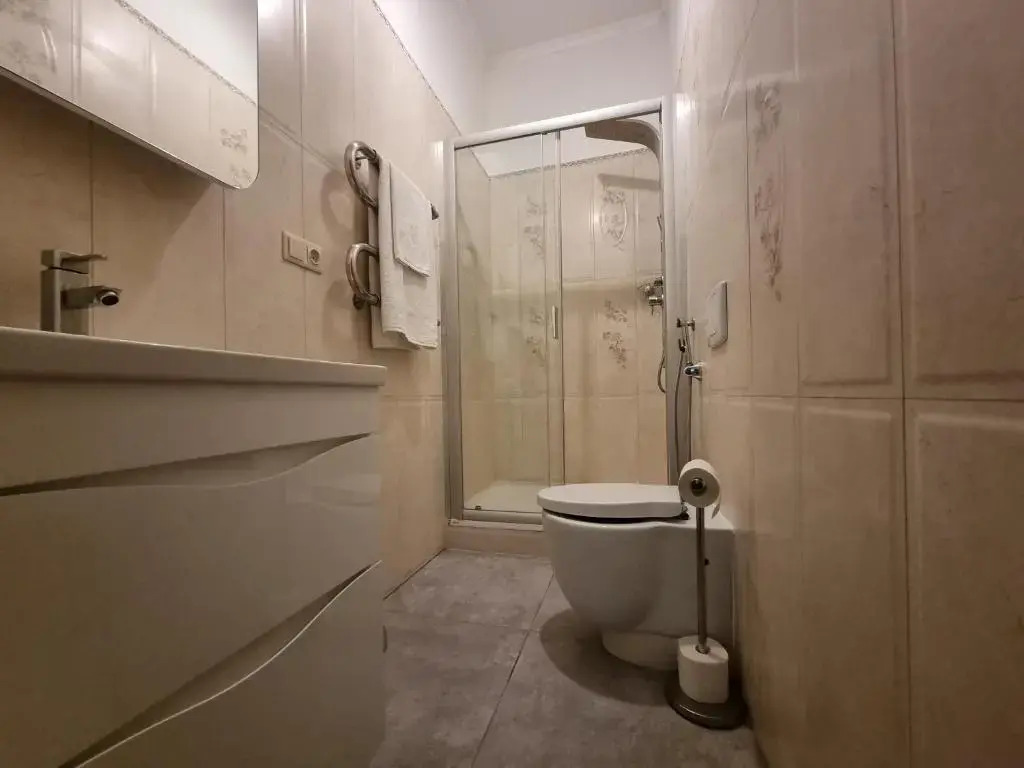 Art Deco One-Bedroom Suite in Library House with Free 5G WiFi