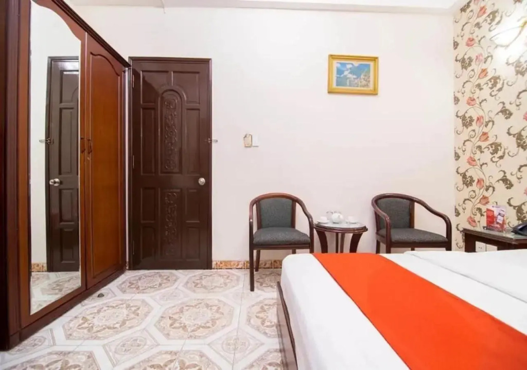 Tan Hoang Long Hotel District 5