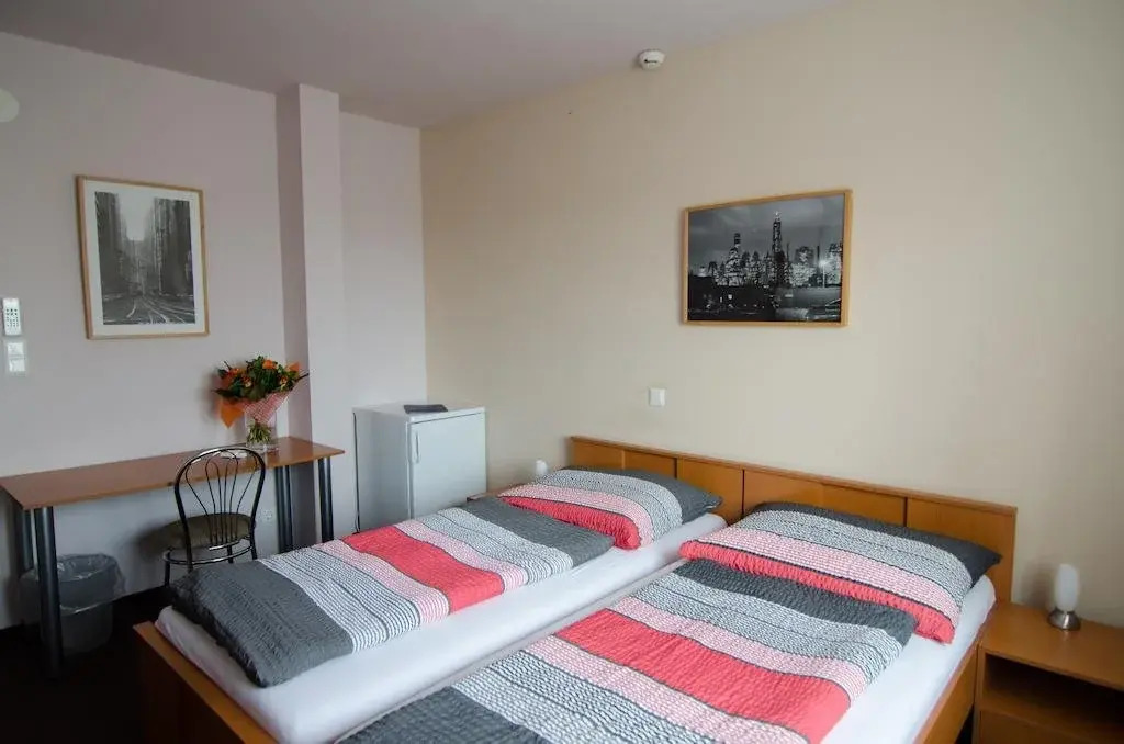 Hotel Khail