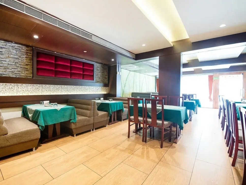 Capital O 60578 Hotel Maya International