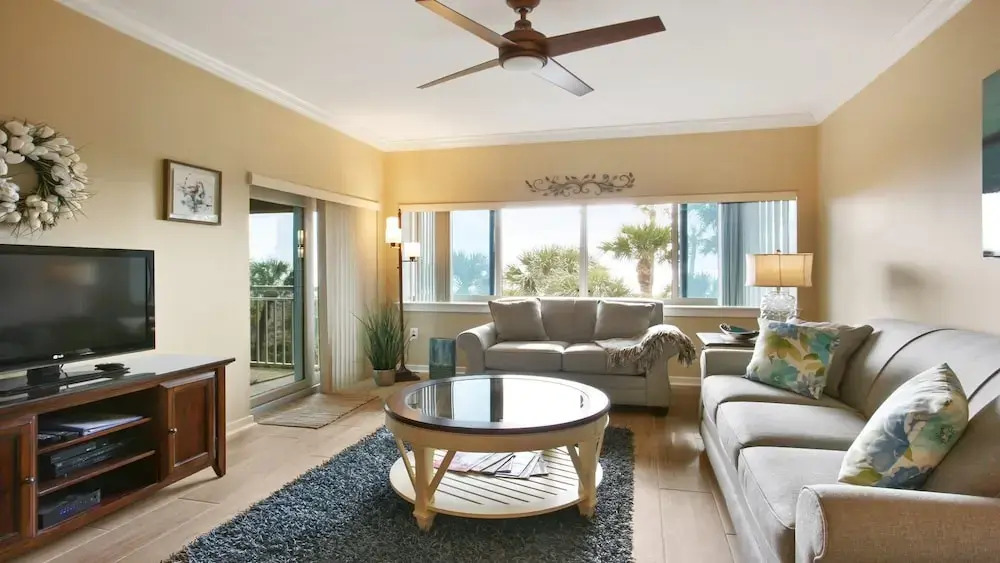 410 Captain's Walk - 2 Br villa by RedAwning
