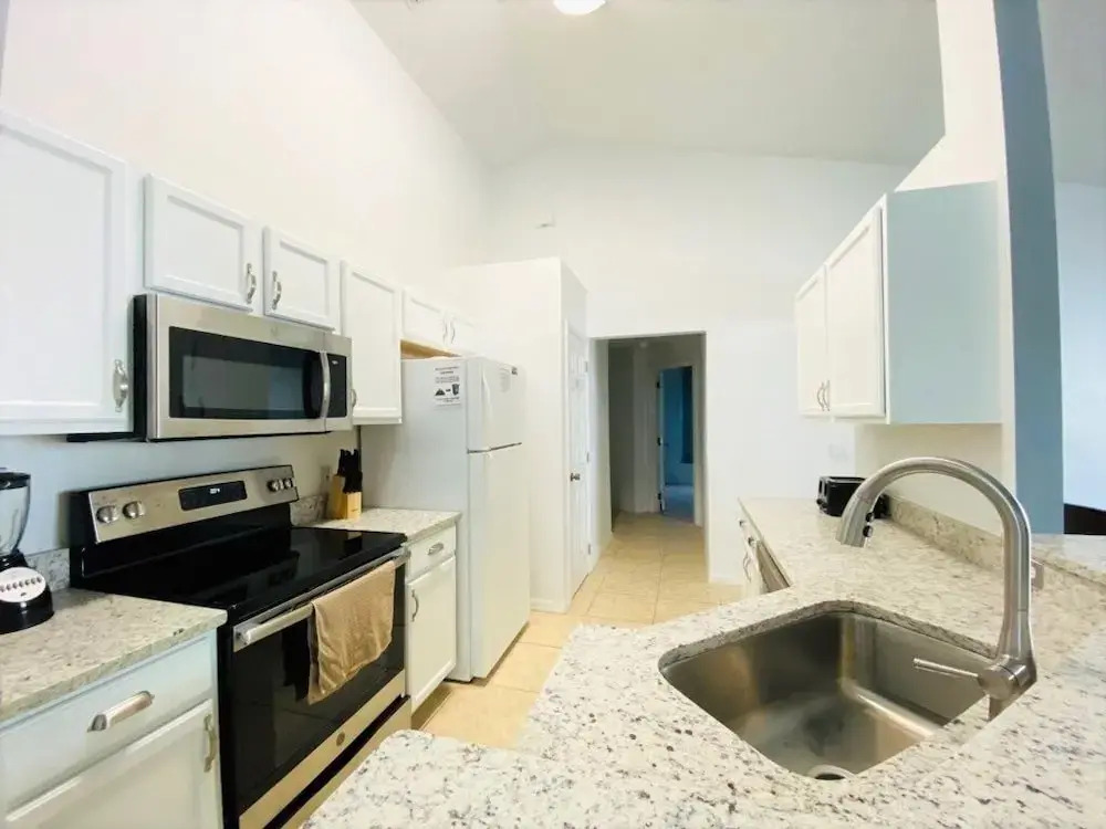 Southern Comfort Home In Southern Dunes Golf! 4 Bedroom Home by RedAwning