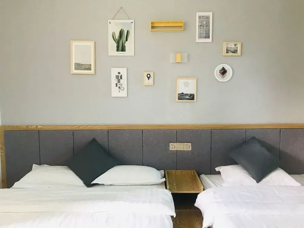 Dali Spring Field Hostel