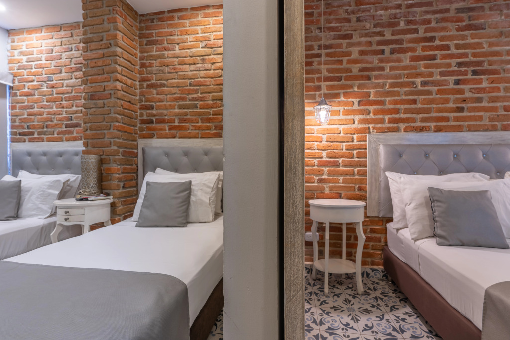Hotel Boutique ADAZ