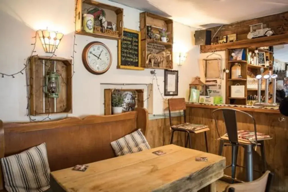 The George Hotel